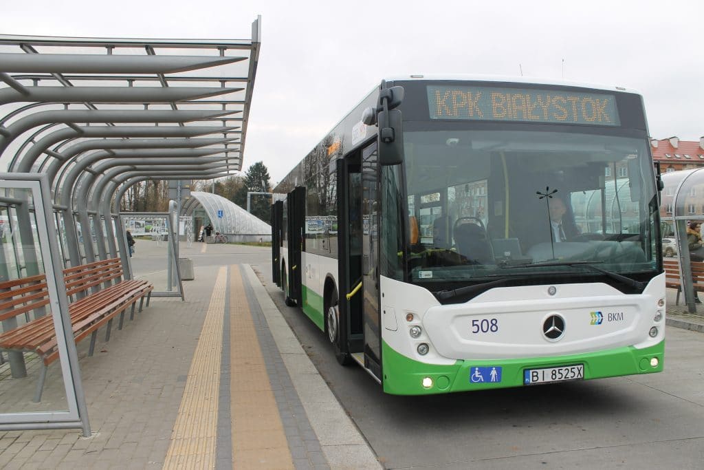 Autobus jednoczłonowy - Mercedes