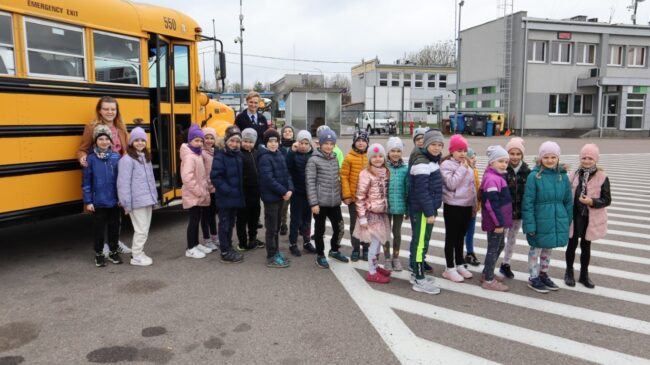 Zdjęcie przedstawia uczniów klasy 1 w KPK