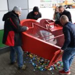 zdjęcie przedstawia pojemnik w kształcie serca